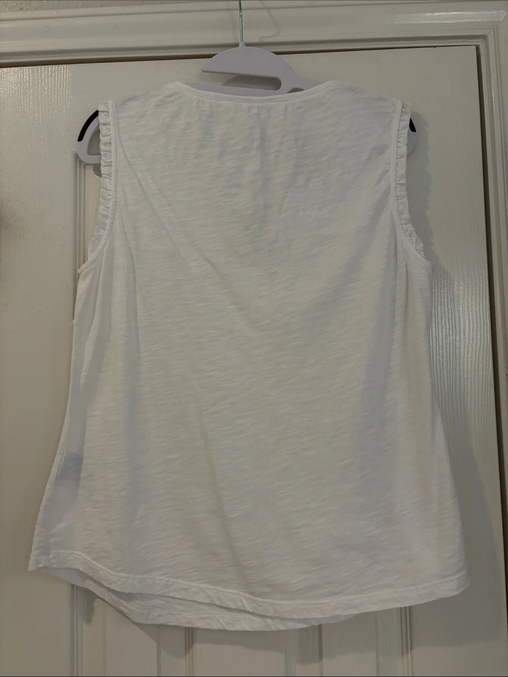 Boden | Ruth Top Pleated V Neck Ruffle Sleeves Sleeveless - Picture 4 of 7